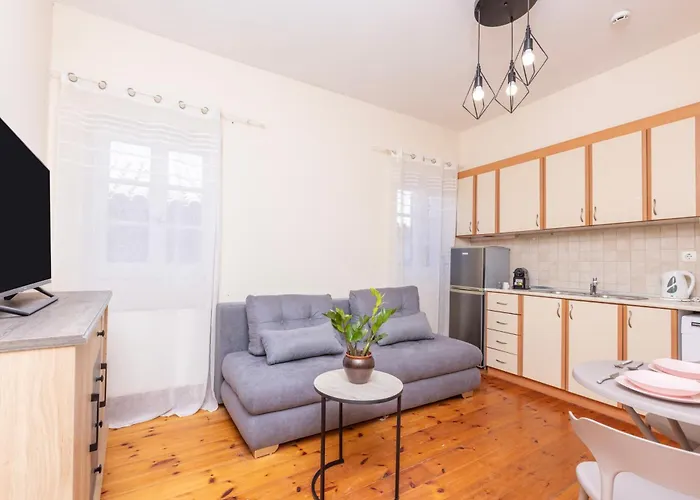 Mouragia Budget Places * Corfu (city)